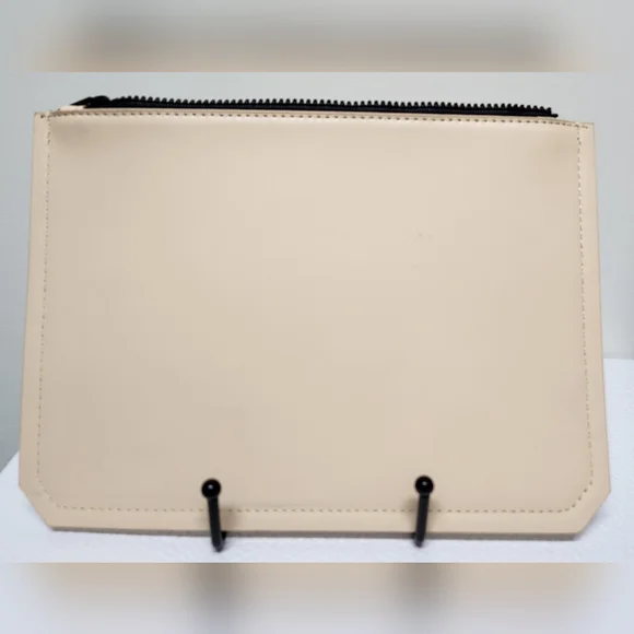 YSL BEAUTE Pouch/Clutch NWOT - Picture 3 of 7